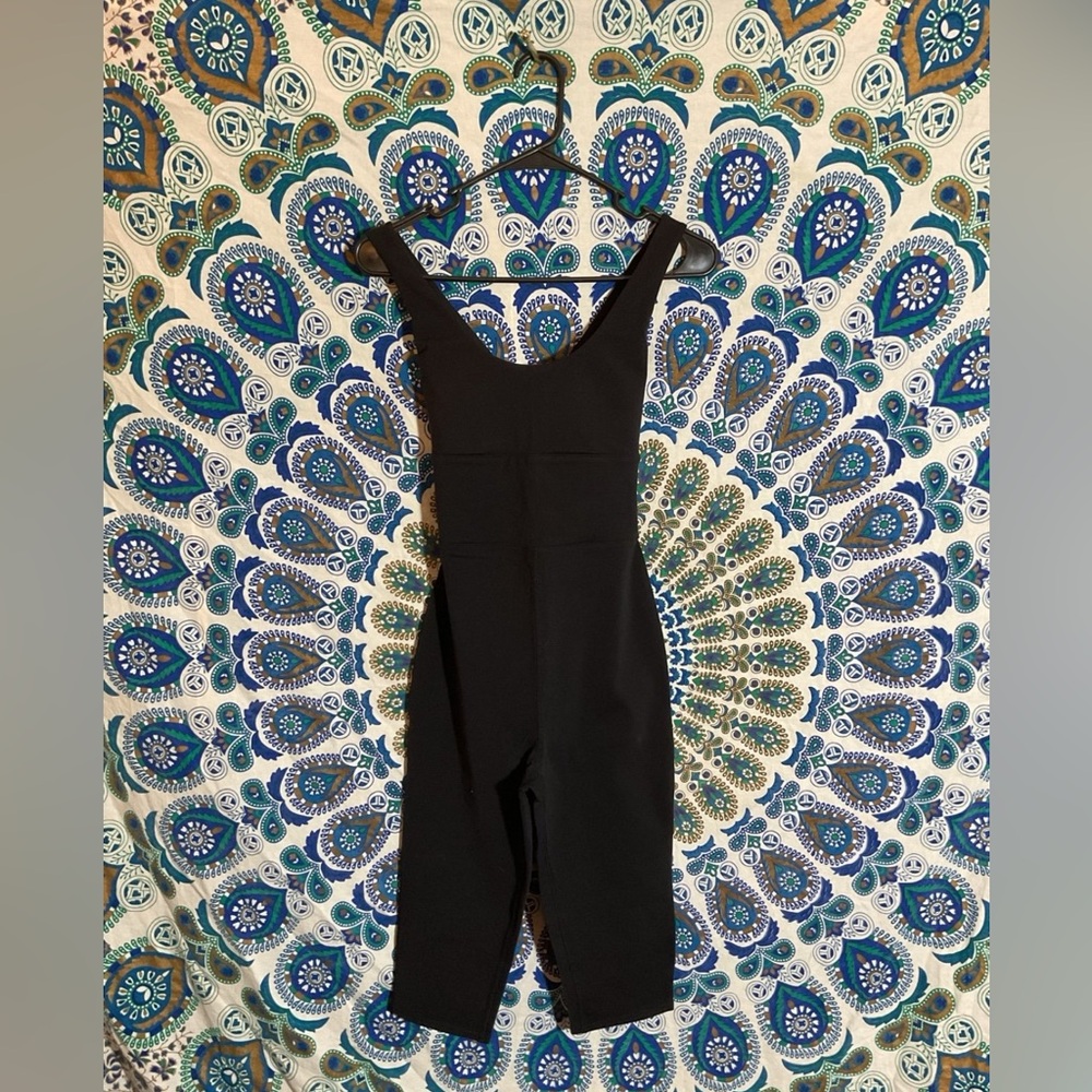 Black Sleeveless Jumpsuit Alo yoga